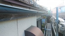 築三十年のお宅の雨樋の交換工事施工前の様子