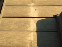 色あせしてしまっている金属サイディング