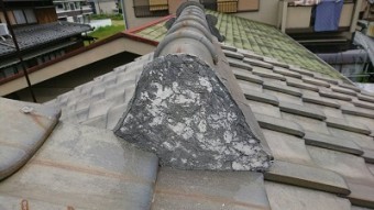 施工前の棟尻(正面)