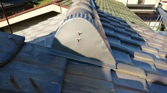 板金施工した後の棟尻(正面)