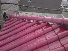 洋瓦屋根の漆喰の点検の様子