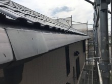 特殊な角樋を交換の施工前の様子