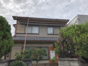 台風被害をうけたお宅の雨樋の様子