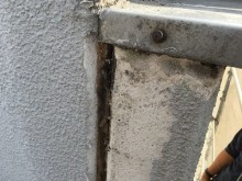 劣化したコーキング