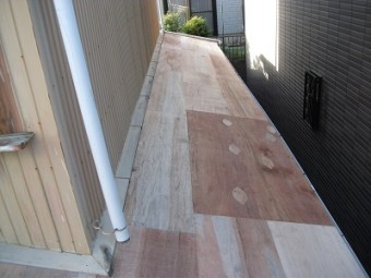 屋根 カバー工法 野地板