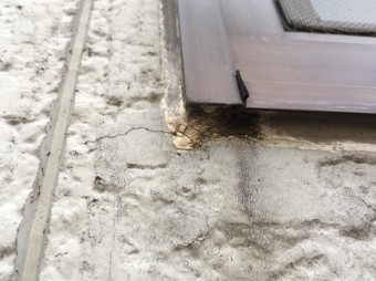 外壁 現状 クラック