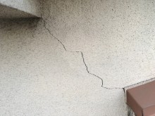 外壁 クラック ひび割れ