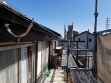 一宮市 自然災害 雨樋 ゆがみ 施工中