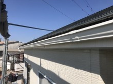 雨樋が錆びて劣化したお宅の雨樋交換工事完工の様子