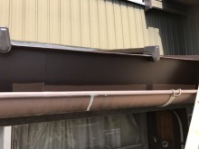 瓦棒屋根 重ね葺き工事 完工