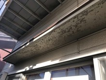 木部と庇の付帯塗装工事施工前の様子