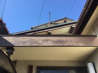 玄関ポーチ 板金 劣化