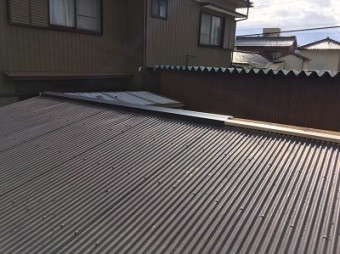 棟 貫板 交換中