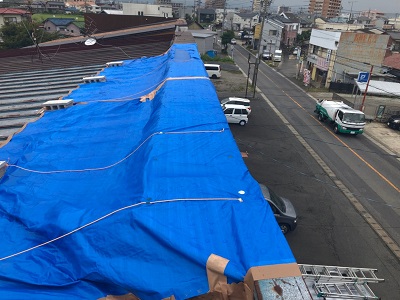 台風被害をうけたお宅の屋根の様子