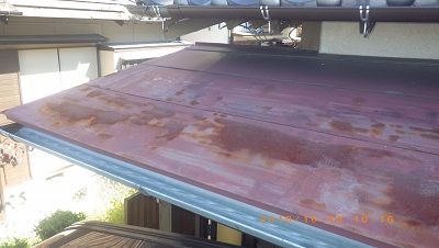 屋根の塗装工事の錆びの様子