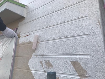 外壁塗装工事の様子